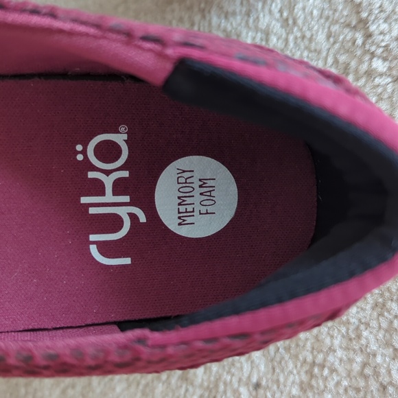 Ryka Vivvi Memory Foam Slip-On Sneaker 8.5M Plum Red - Picture 4 of 16